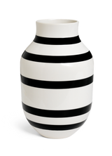 Omaggio - Tall Black Vase