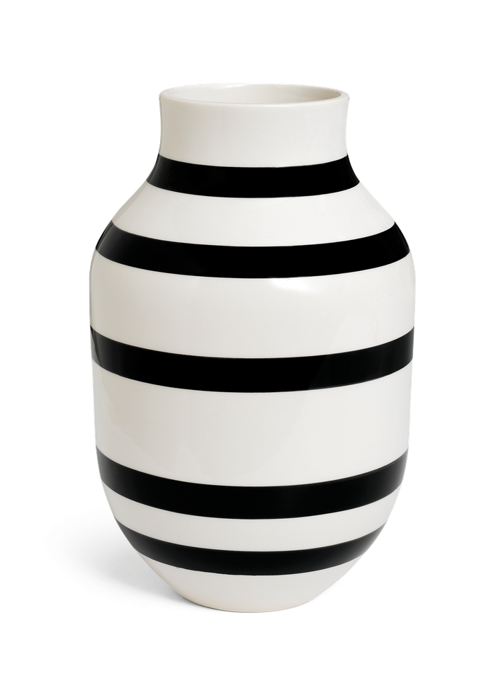 Omaggio - Tall Black Vase