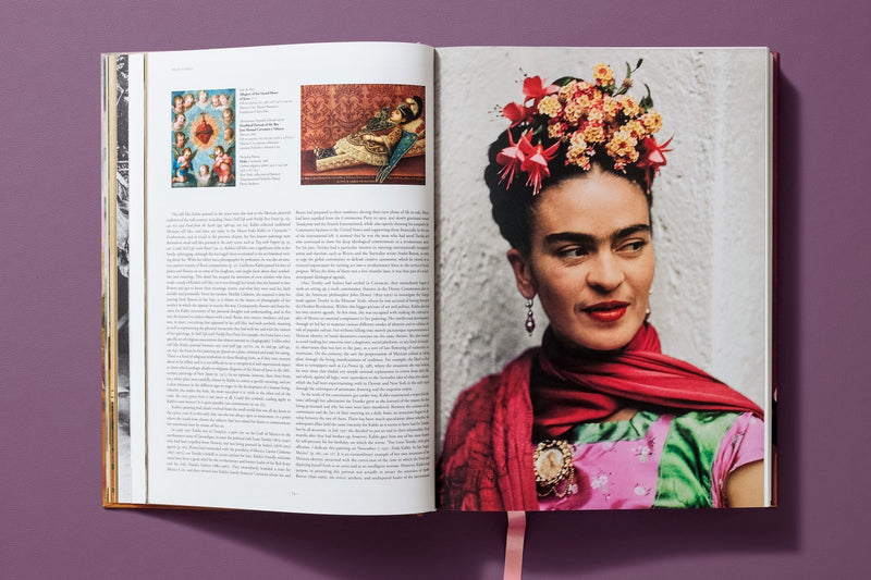 Book "Frida Kahlo. The Complete Paintings"